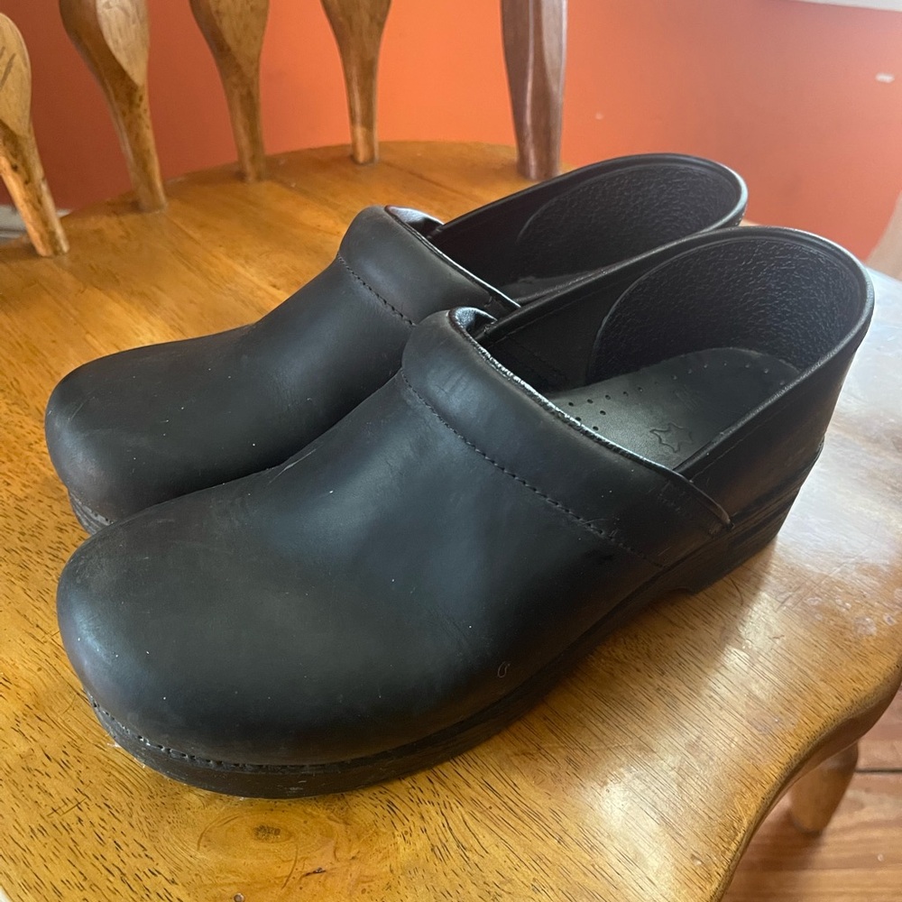 Dansko Black Professional Clog Shoe EU 42